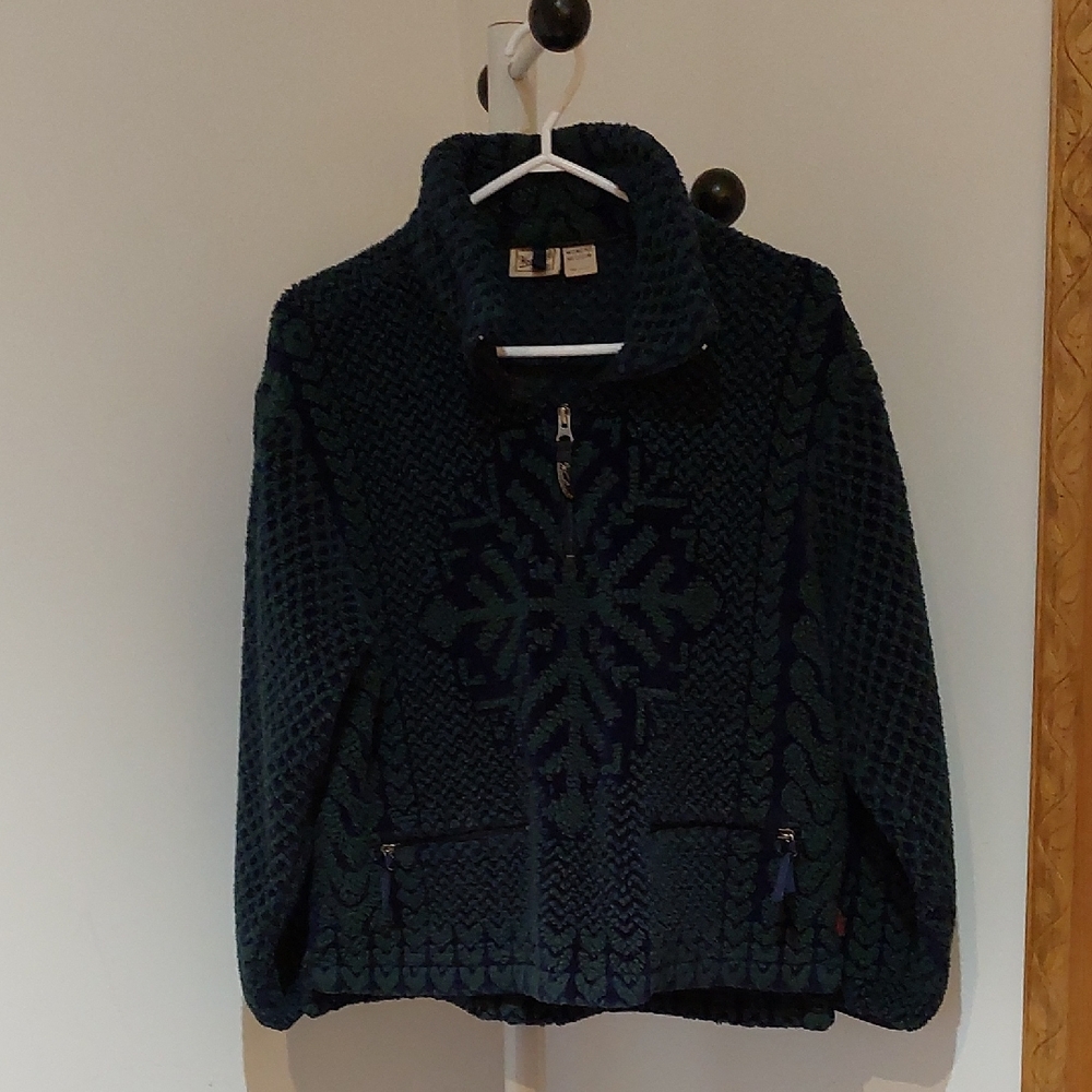 Vintage Women's Woolrich Green And Navy Blue Sweater Pullover Size Medium